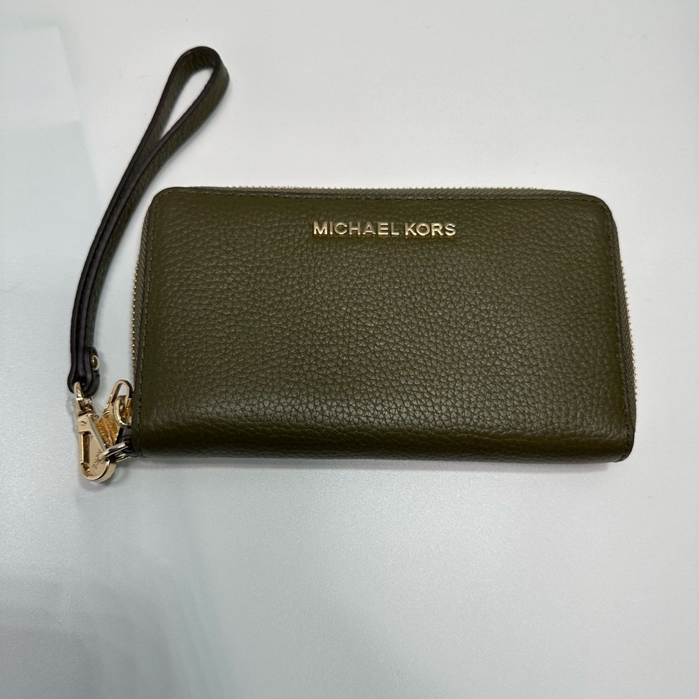 Michael Kors Hunter Green Leather Wristlet